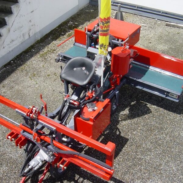 1 vagu ķiploku kombaina iesiešana saišķos